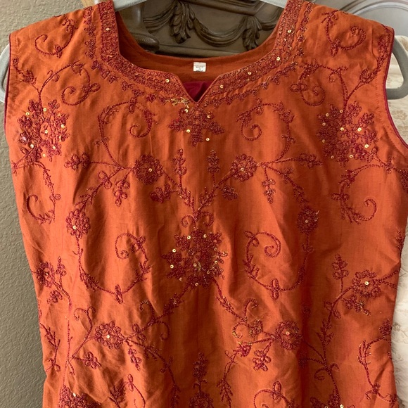 Silk Salwar Kameez - Picture 6 of 6